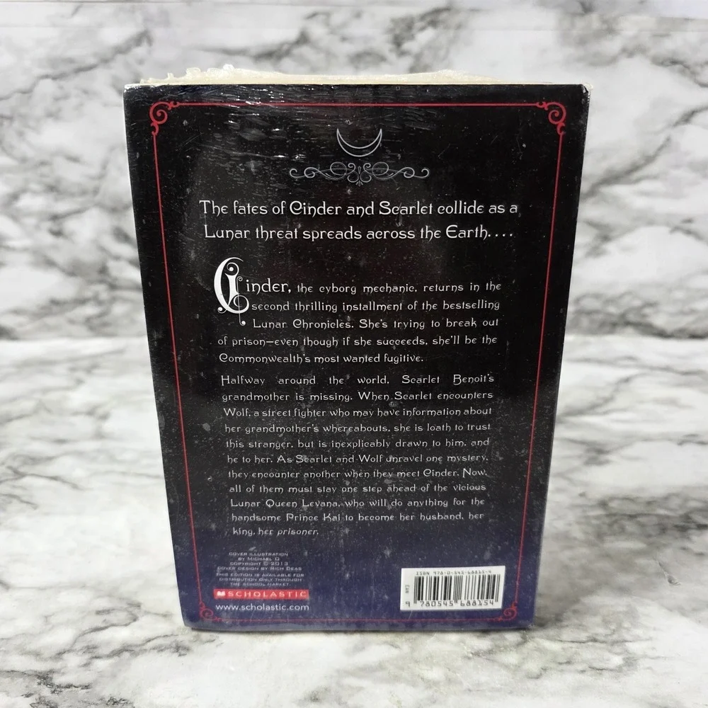 Scarlet & Cinder The Lunar Chronicles By Marissa Meyer 2013 Scholastic SEALED PB